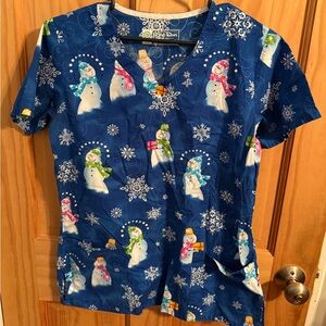 Like New, Women’s Size Small Winter Snowman Scrub Shirt